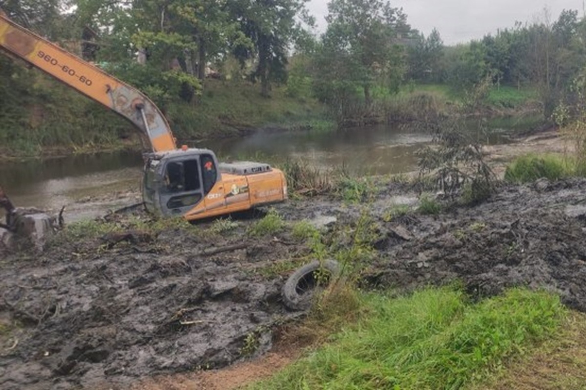 Река Утроя в Пыталово обретает чистоту благодаря масштабным работам