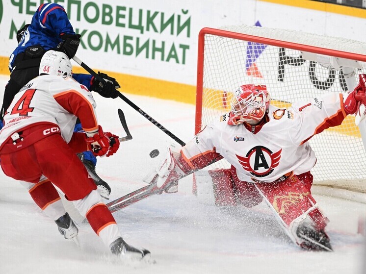 «Автомобилист» уступил «Северстали» в выездном матче