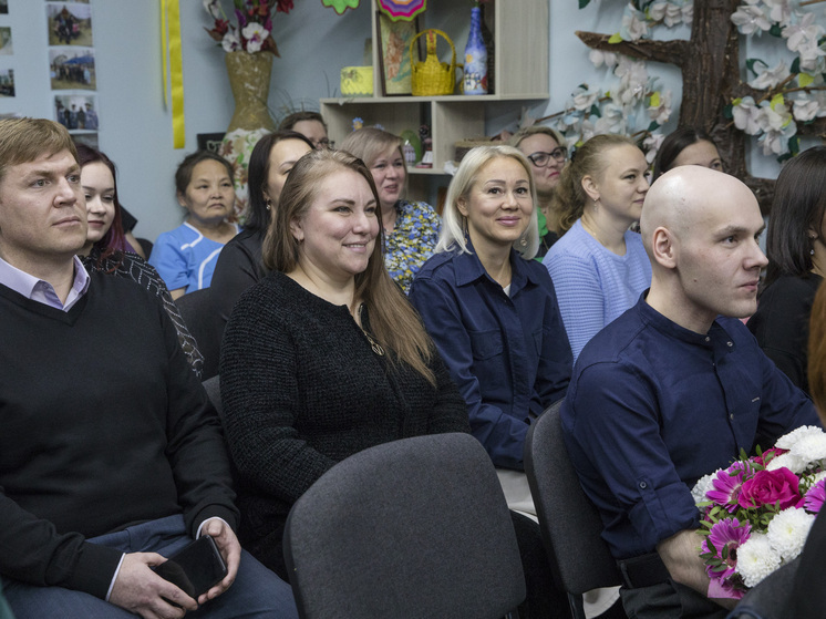 В Пустозерском доме-интернате наградили сотрудников
