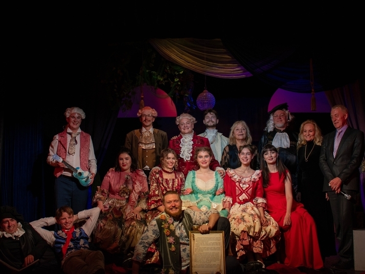 Смоленский театр "Зеркало" открыл XXI творческий сезон