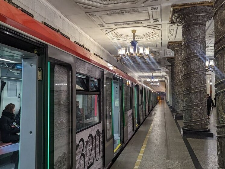 Станции метро «Проспект Ветеранов» и «Автово» закрыли на вход