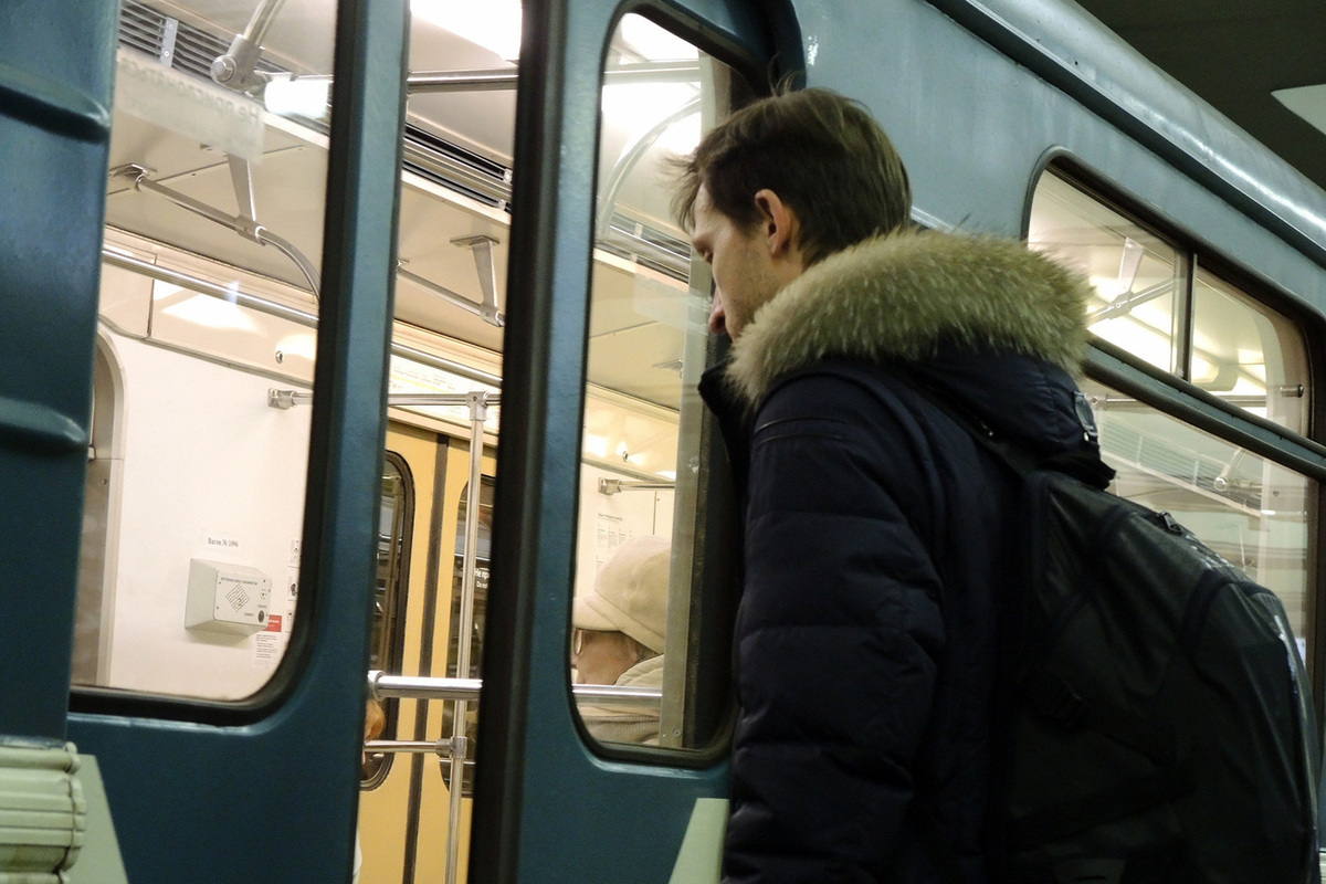 Сбой произошел на участке «красной» ветки метро Петербурга