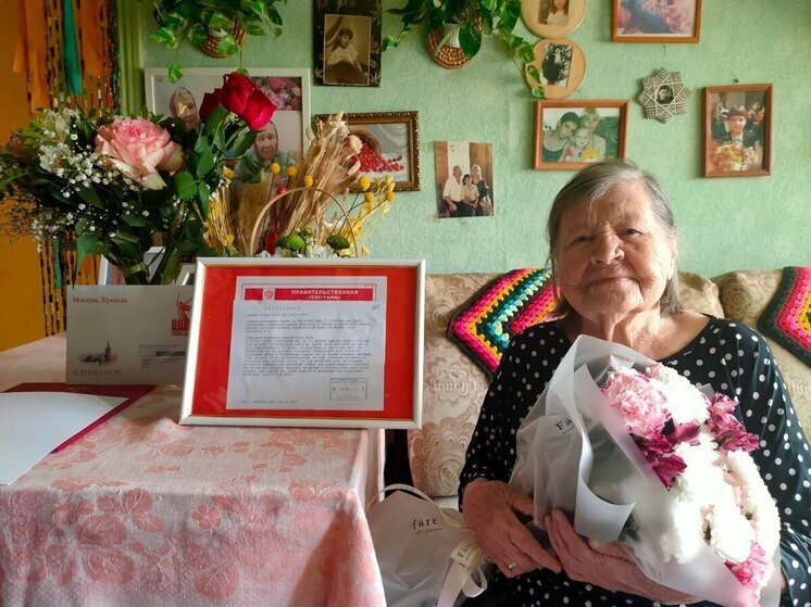 В Тюменской области ветеран и труженица тыла отметила 100-летний юбилей