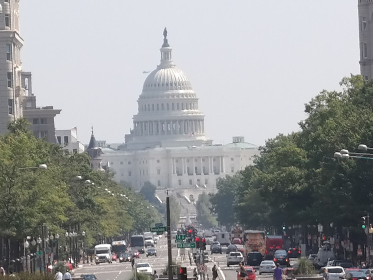 Свастика в Капитолии: в офисе республиканца ищут диверсанта