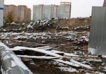 В Барнауле на улице Папанинцев, прямо напротив здания Центрального районного суда, готовят площадку под строительство двух высоток