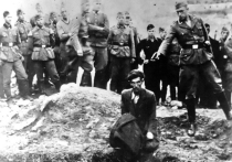 С помощью архивных данных, семейной переписки и технологий искусственного интеллекта немецкому историку спустя более 80 лет удалось установить личность нацистского палача, запечатленного на одной из самых жутких фотографий Второй мировой войны, известной как «Последний еврей из Винницы».