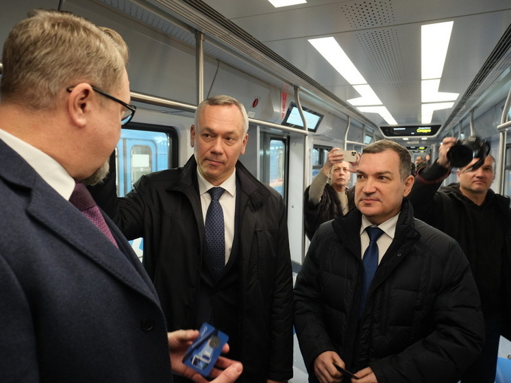 Андрей Травников признался, что три года не ездил в новосибирском метро