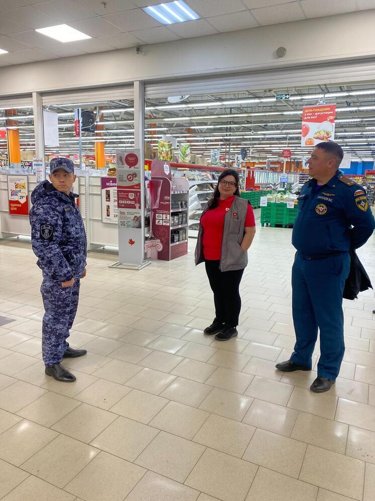 В пензенском ТЦ прошла учебная эвакуация по сигналу воздушной тревоги