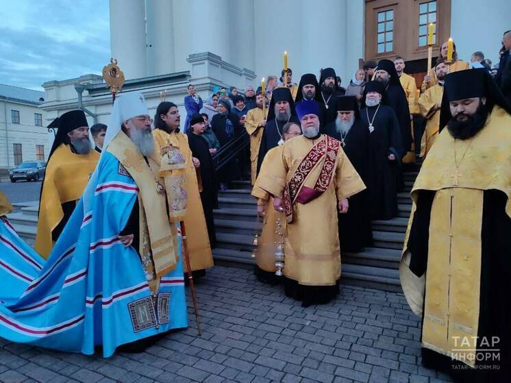 Торжественно встретили в Казани мощи Луки Крымского