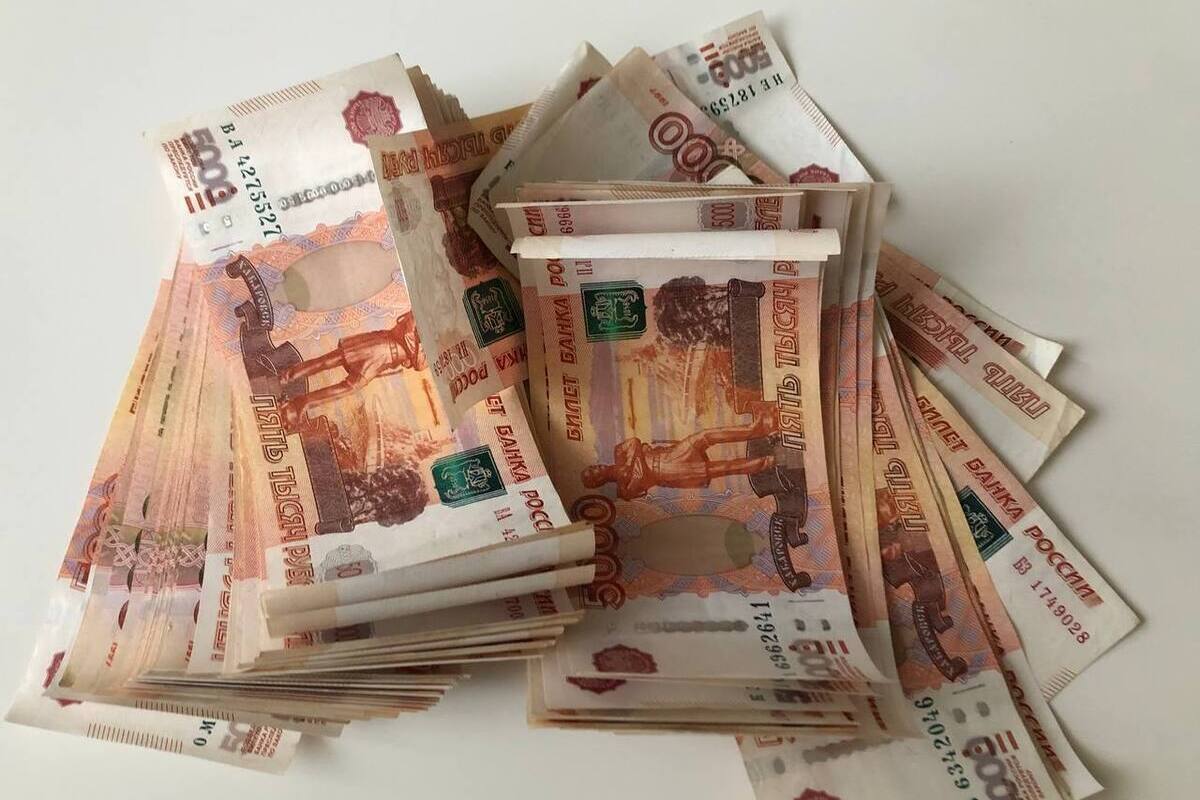 Калининградка украла у племянницы более миллиона рублей