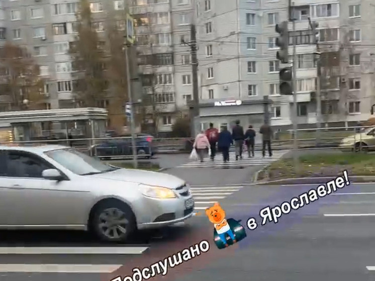 В Ярославле на Ленинградском проспекте вторые сутки не работает светофор