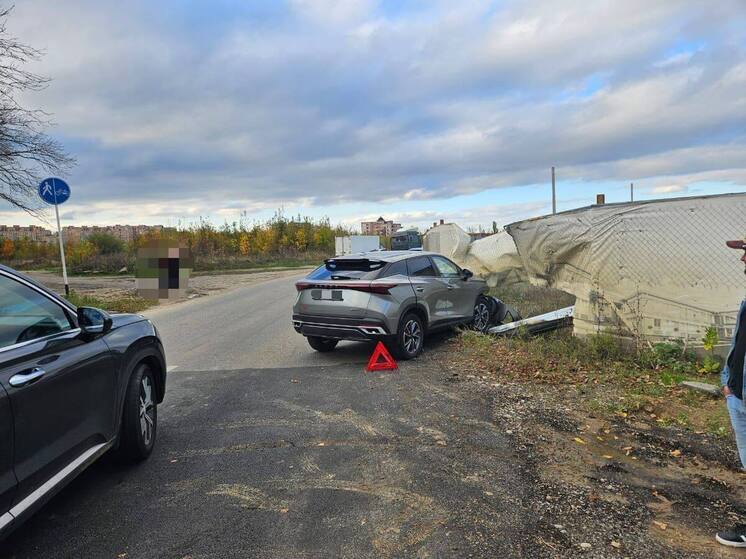 В Ставрополе водитель потерял сознание за рулем и врезался в ограждение