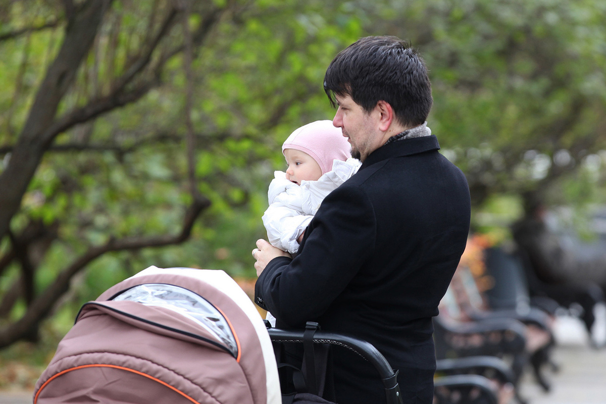 Чем старше ребенок, тем беднее семья: результаты нового исследования шокируют