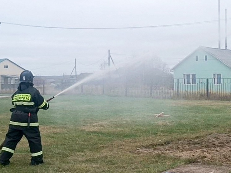Огнеборцы НАО провели практическую тренировку в школе Великовисочного