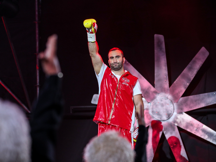 За звание чемпиона мира: российский боксер Гассиев выйдет на бой с болгарином