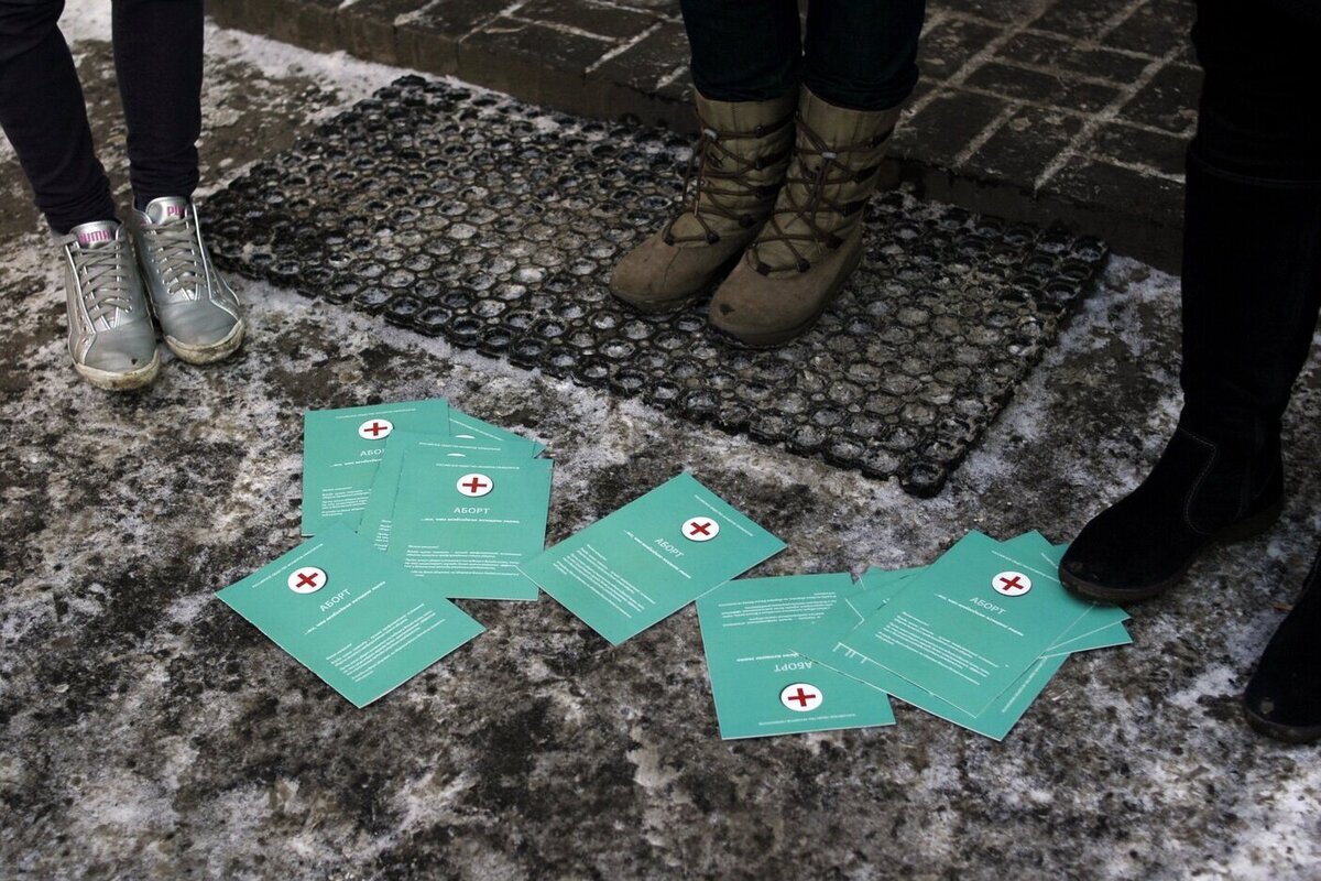 Russia propone l'espulsione di stranieri che incoraggiano l'aborto