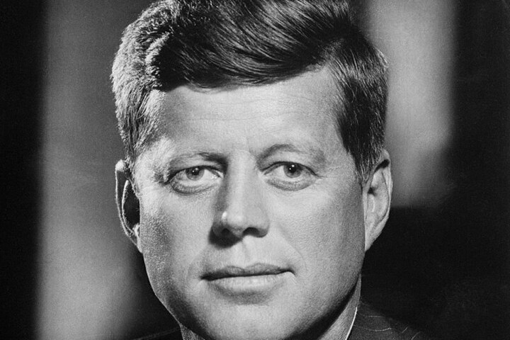 Nuovi Documenti sull'Omicidio di John Kennedy Pubblicati negli Stati Uniti Rivelano Dettagli Inediti sulla Tragedia del 1963