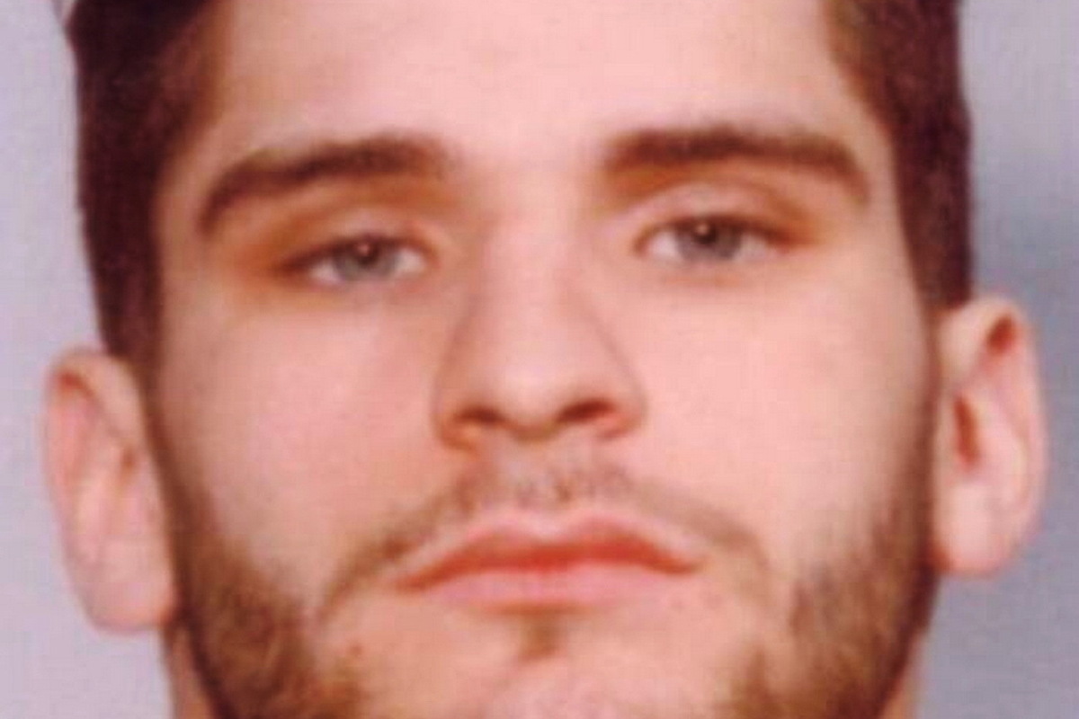 Парню из неблагополучной семьи дали пожизненное за три убийства и изнасилование