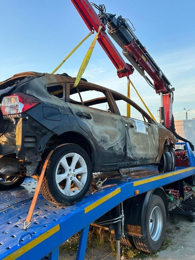 С улиц Нового Уренгоя продолжают эвакуировать бесхозные автомобили