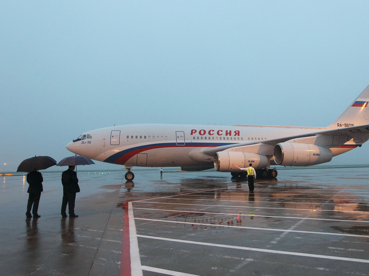 Военкор Коц описал возможные маршруты полета Путина в Венгрию