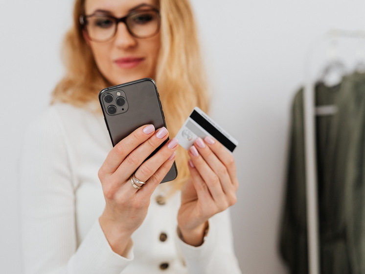 Зарплатная карта Сбера: реальная экономия времени и семейного бюджета