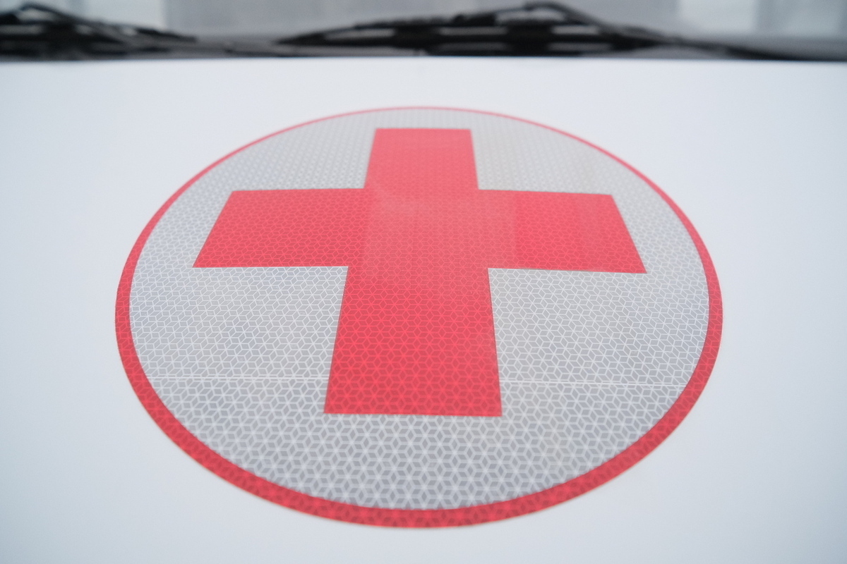 Под Волгоградом водитель перевернул автомобиль с 2 пассажирками и скрылся