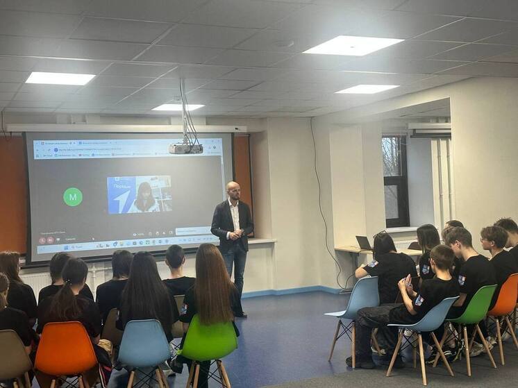 В Мурманске школьники обсудили энергетику с профессионалами