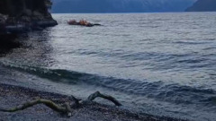 На Телецком озере бушуют волны и ветер