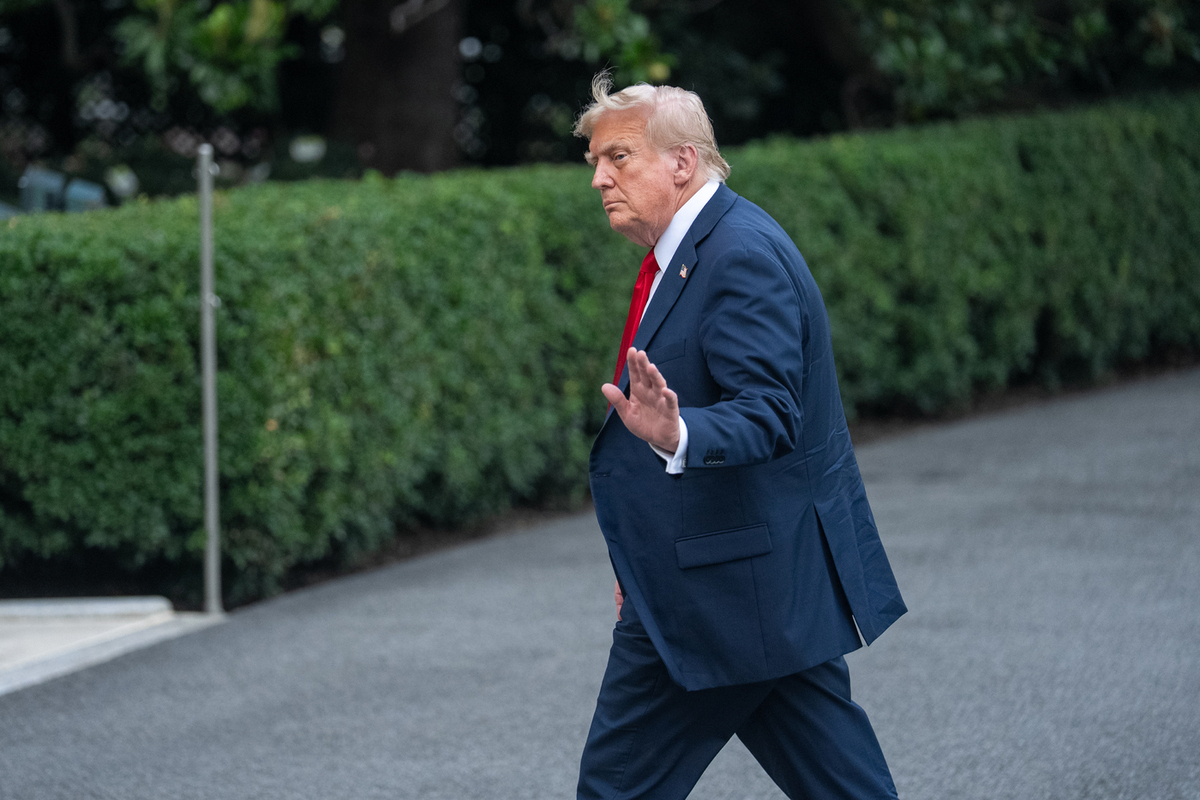 Президент США повторно подал иск о клевете на 15 млрд долларов