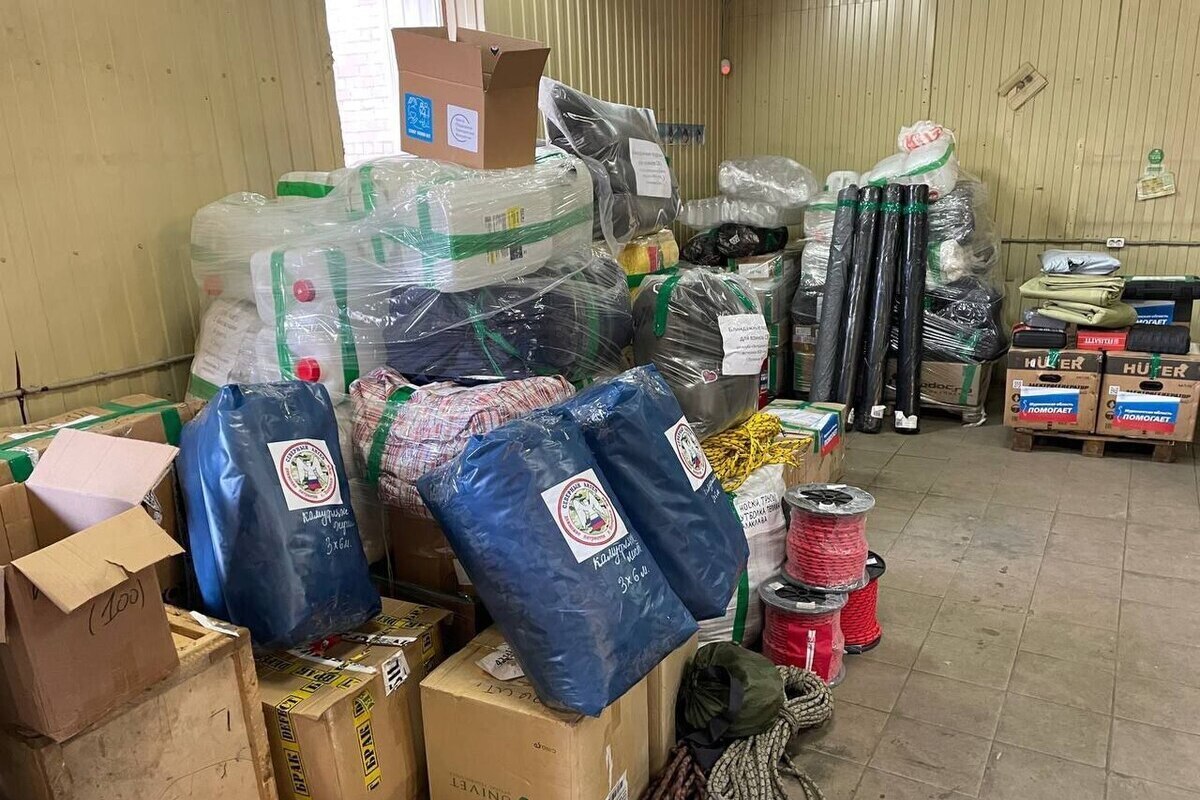 Convoglio di aiuti dalla regione di Murmansk parte per sostenere le truppe impegnate nell'operazione militare speciale