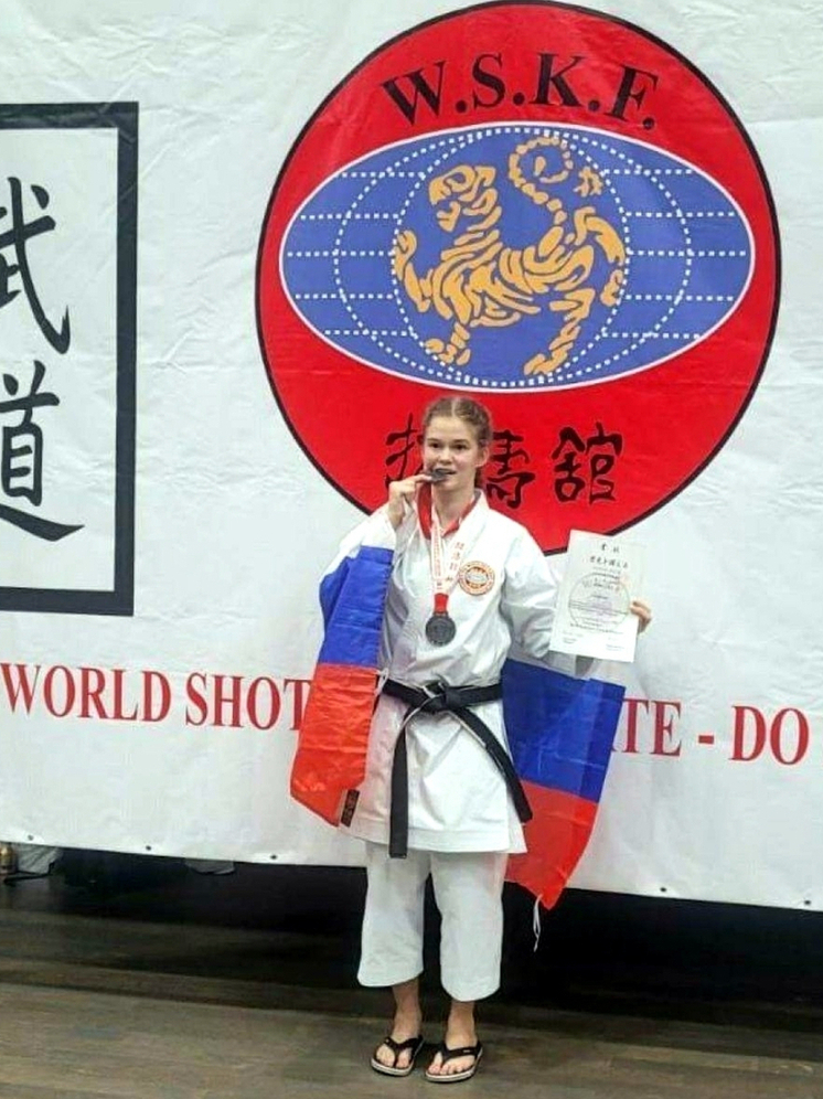 Орловская каратистка стала двукратной чемпионкой мира