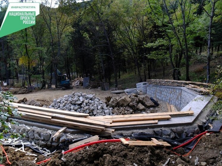 В Гурзуфе благоустройство общественного парка завершено на 50%