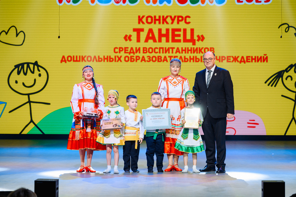 В Чувашии наградили победителей конкурса «Лучшие на селе»