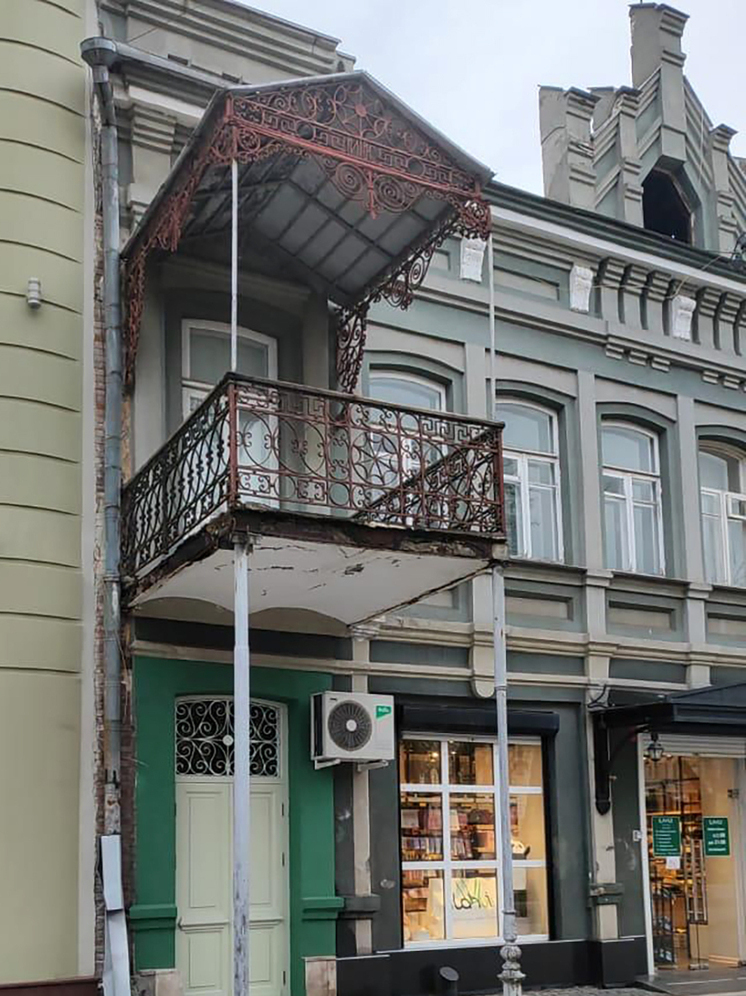 Во Владикавказе отреставрировали старинный балкон
