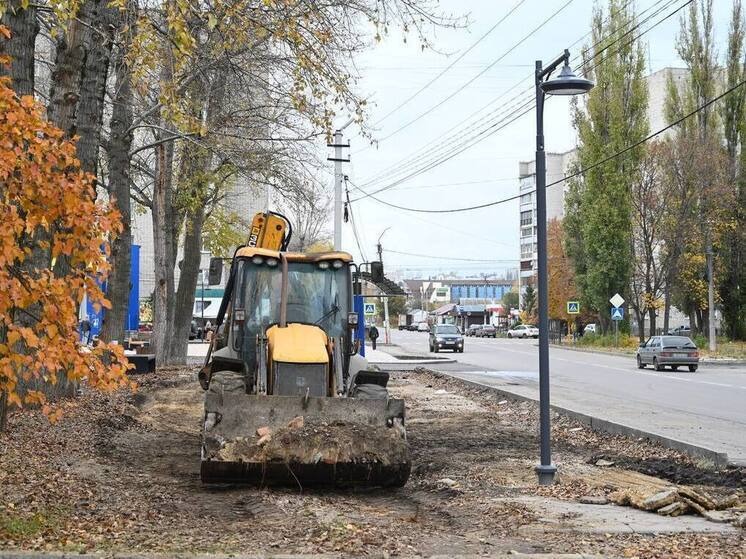 Благоустройство у ДК Железнодорожников в Ельце выходит на финишную прямую