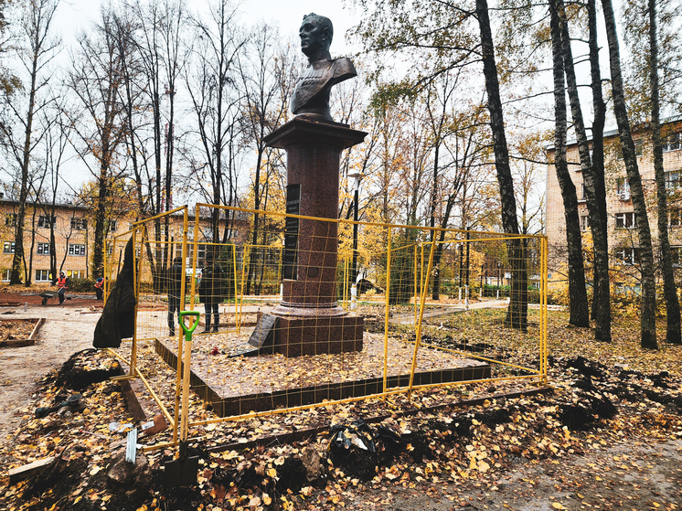 Благоустройство сквера имени Кузнецова в Пущино близится к завершению