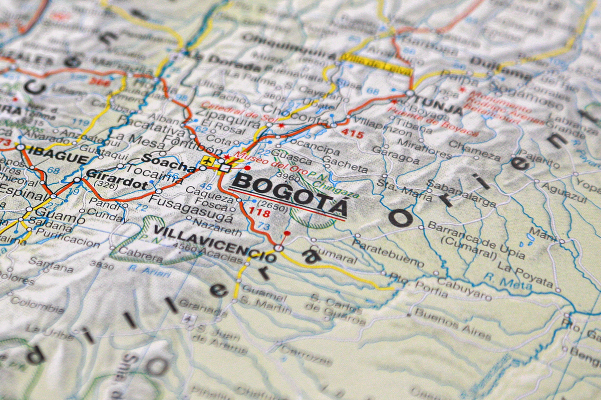 Attacco all'ambasciata degli Stati Uniti in Colombia: proteste di massa e tensioni politiche