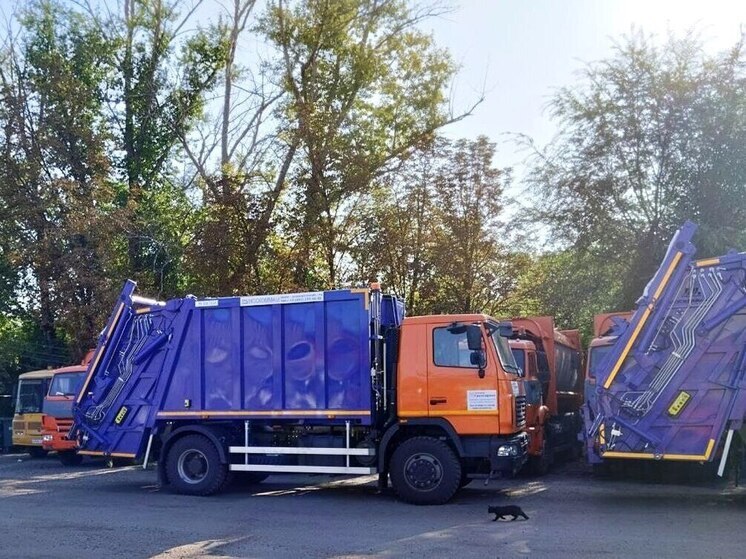 Более двух миллионов кубометров мусора вывезено в ЛНР за девять месяцев