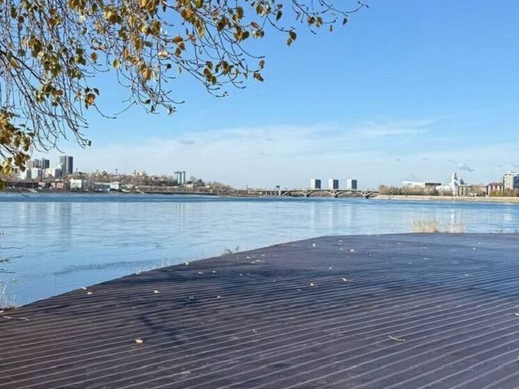 Часть деревянного настила поменяли в Иркутске на Юности и в Солнечном