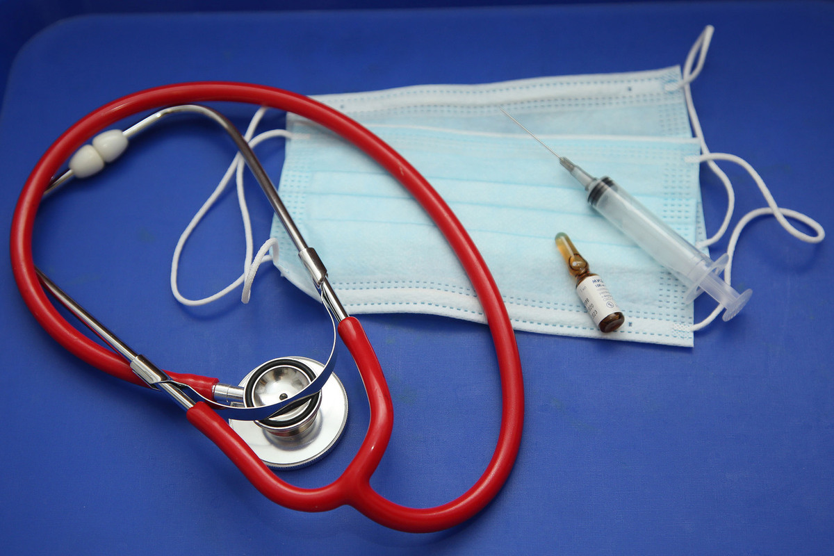 Россиянка три года жила с салфеткой внутри, испытывая сильные мучения