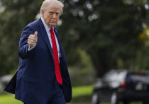 Администрация президента Дональда Трампа в его второй срок проводит беспрецедентную политику вмешательства в дела вооруженных сил США, что ставит под угрозу не только боеспособность армии, но и фундаментальные принципы американской демократии. 