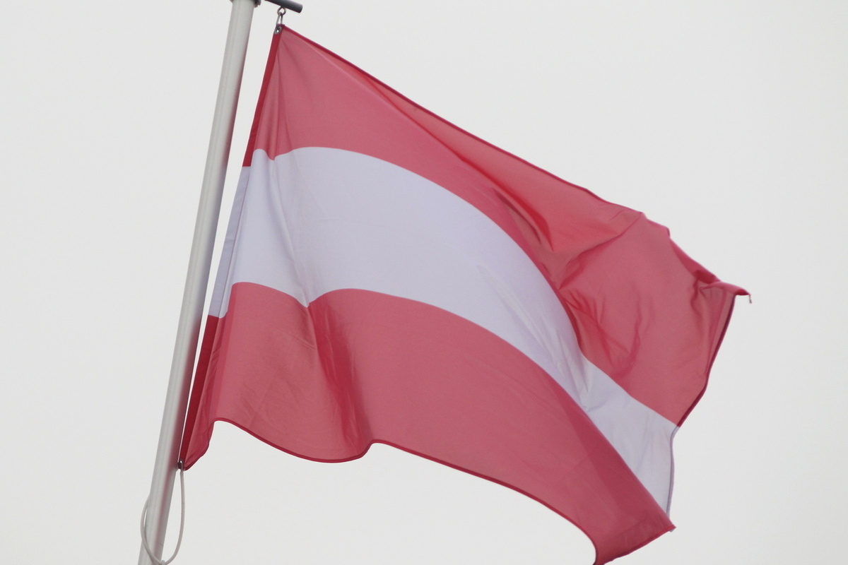 В Австрии проходит демонстрация против милитаризации ЕС и конфликта с РФ