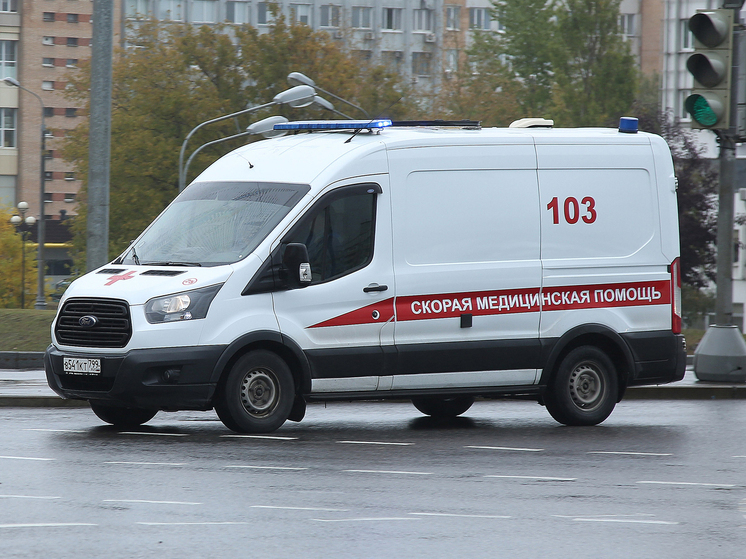 Подросток, привлеченный на стройку как разнорабочий, попал под экскаватор