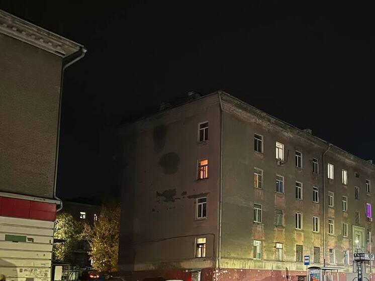 Стена дома упала в Саратове, жильцы эвакуированы