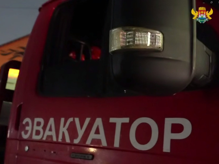 В Махачкале эвакуируют брошенные автомобили