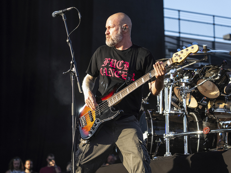 В возрасте 48 лет умер басист Limp Bizkit Сэм Риверс