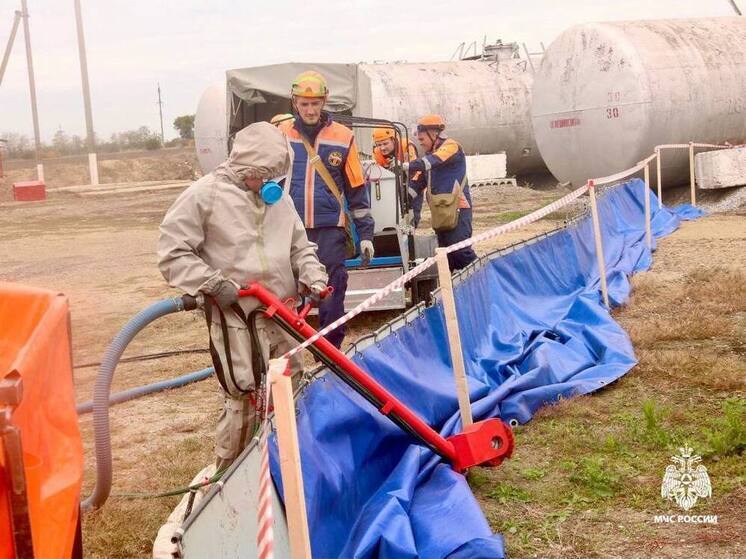 Ставропольские спасатели провели учения по ликвидации условной ЧС на промышленном объекте