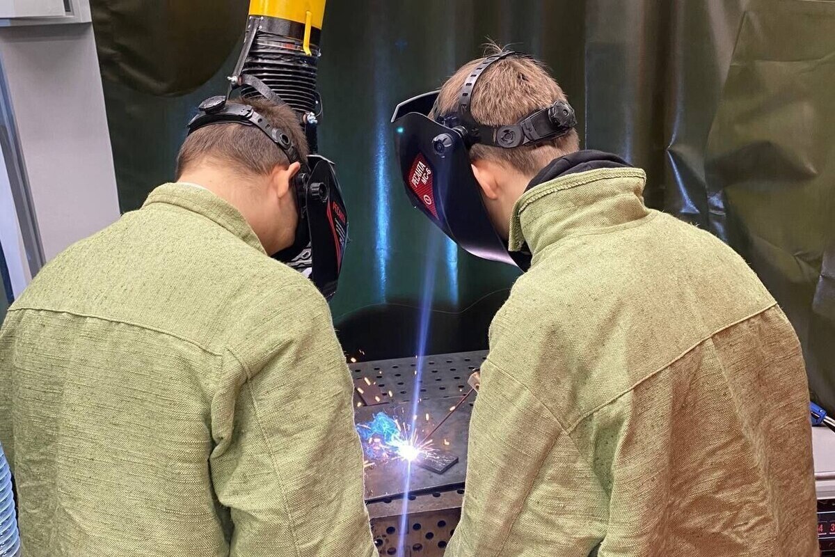 Giornata delle Porte Aperte nelle Scuole Superiori in Russia: Opportunità per gli Studenti e il Futuro dell'Istruzione Professionale