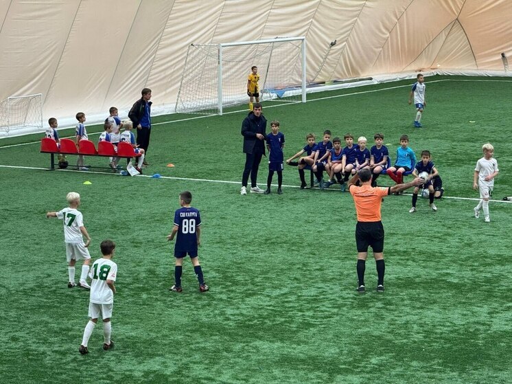 «Калужники» принимают юных футболистов