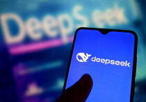 Гонка технологий в сфере искусственного интеллекта, долгое время считавшаяся безоговорочной вотчиной Соединенных Штатов, демонстрирует кардинальный сдвиг в расстановке сил. Если еще год назад самые передовые и общедоступные ИИ-модели рождались в недрах американских корпораций, то сегодня, согласно анализу The Washington Post (статью перевели ИноСМИ), пальма первенства в этом ключевом сегменте уверенно перешла к Китаю.